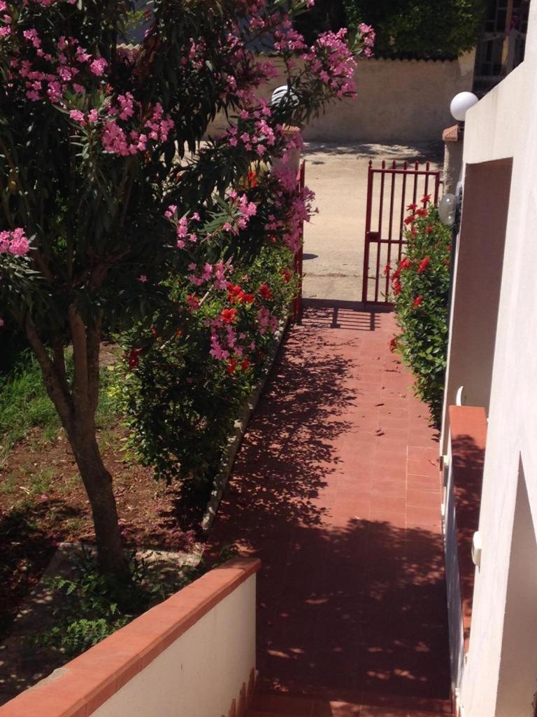 Appartamento Con Veranda Primo Piano Рейтани Экстерьер фото